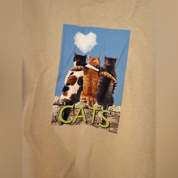 Nwt New Sweater with Cat Graphic - Picture 5 of 9